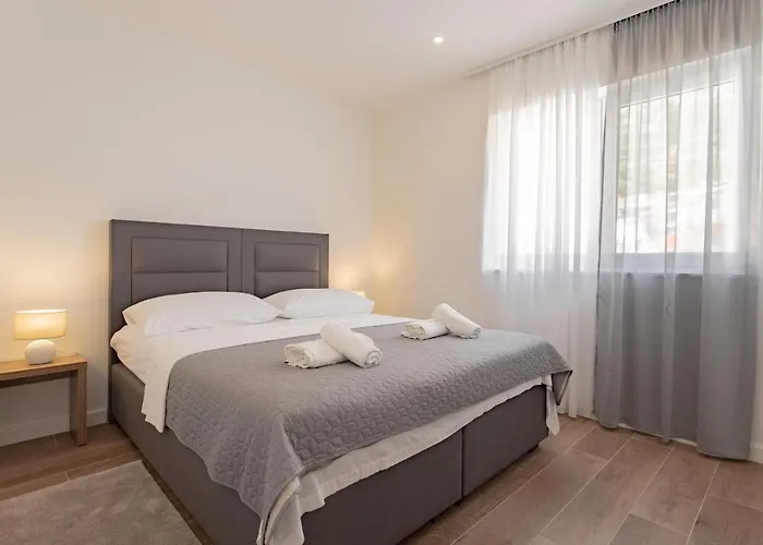 Benzon Apartment *