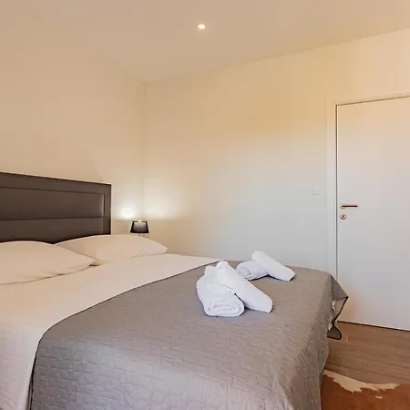 Apartment Benzon *