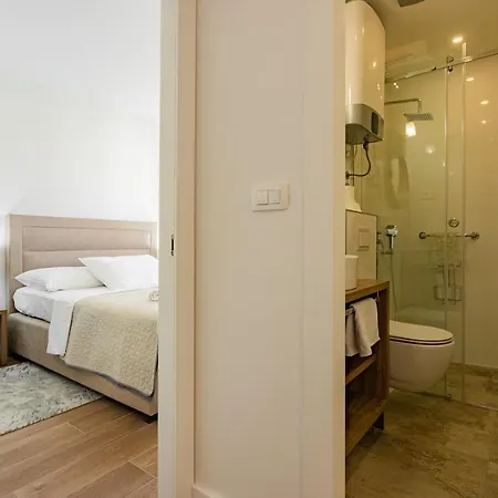 Benzon Apartment
