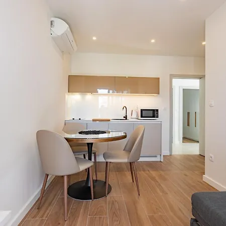 Benzon Apartment Baska Voda