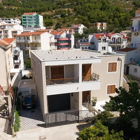 Apartment Benzon *