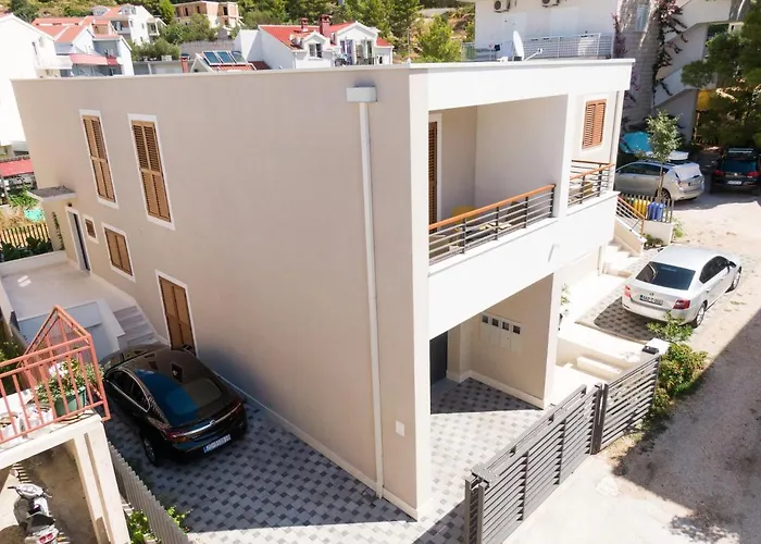 Benzon Apartman *